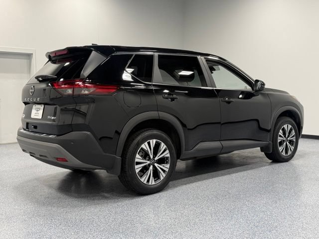 Used 2023 Nissan Rogue SV AWD/4WD image 12