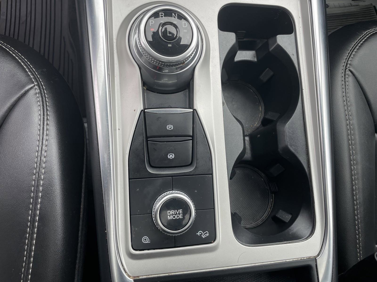 Certified 2022 Ford Explorer XLT w/ Equipment Group 202A image 21