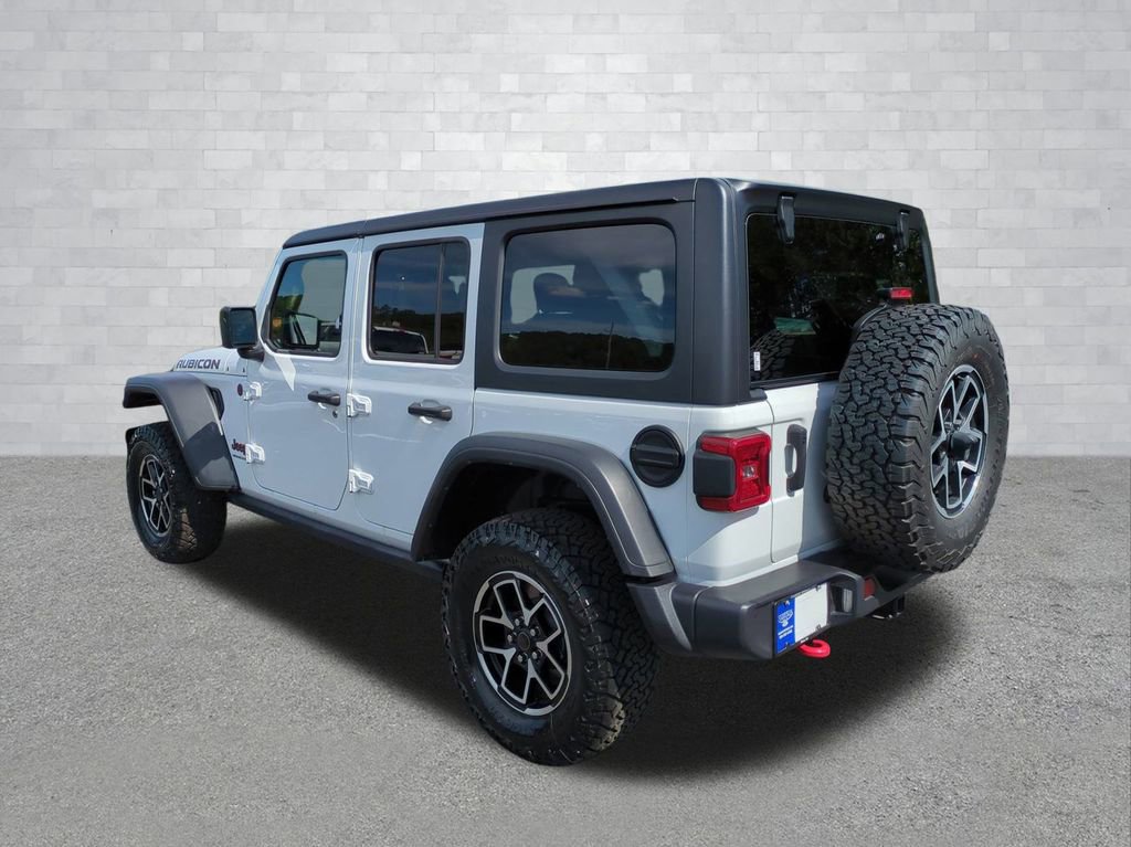 Used 2024 Jeep Wrangler Unlimited Rubicon image 3