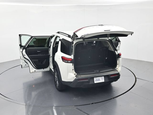 Used 2022 Nissan Pathfinder SV FWD image 46