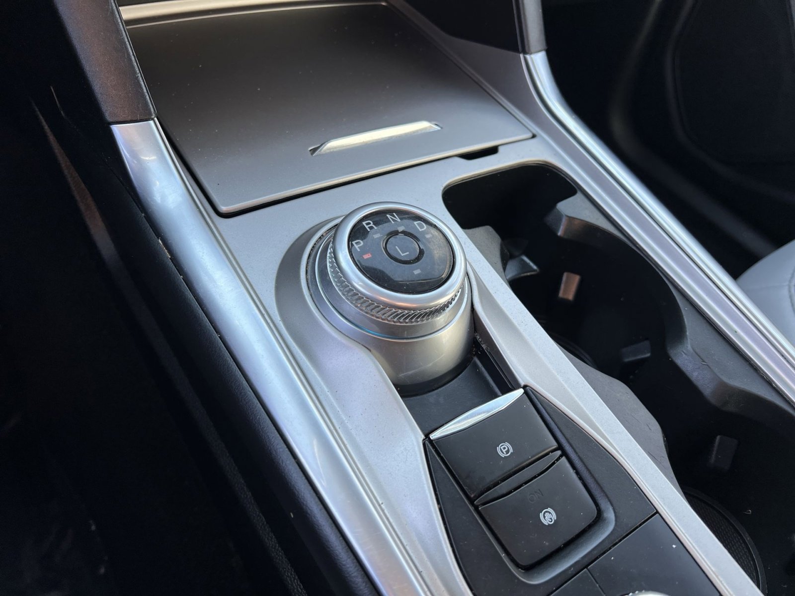 Certified 2021 Ford Explorer XLT w/ Equipment Group 202A AWD/4WD image 22