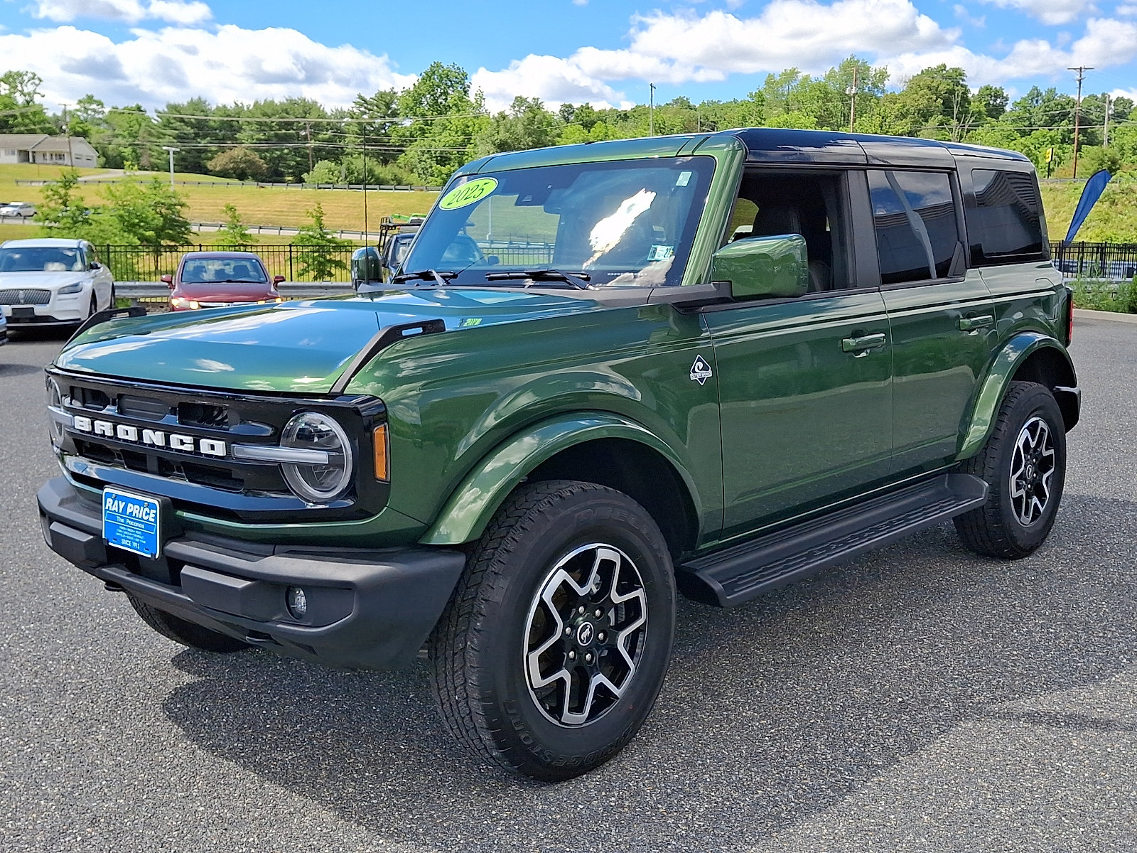 Certified 2025 Ford Bronco Outer Banks AWD/4WD image 4