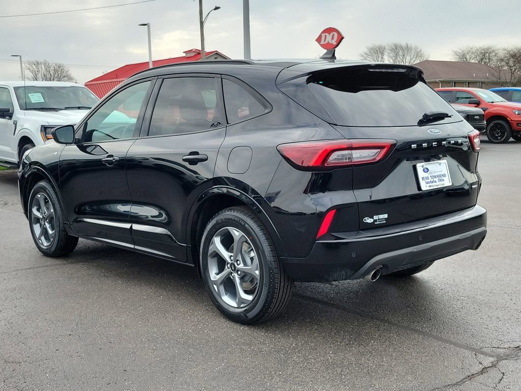Certified 2023 Ford Escape ST-Line w/ Tech Pack #1 image 3