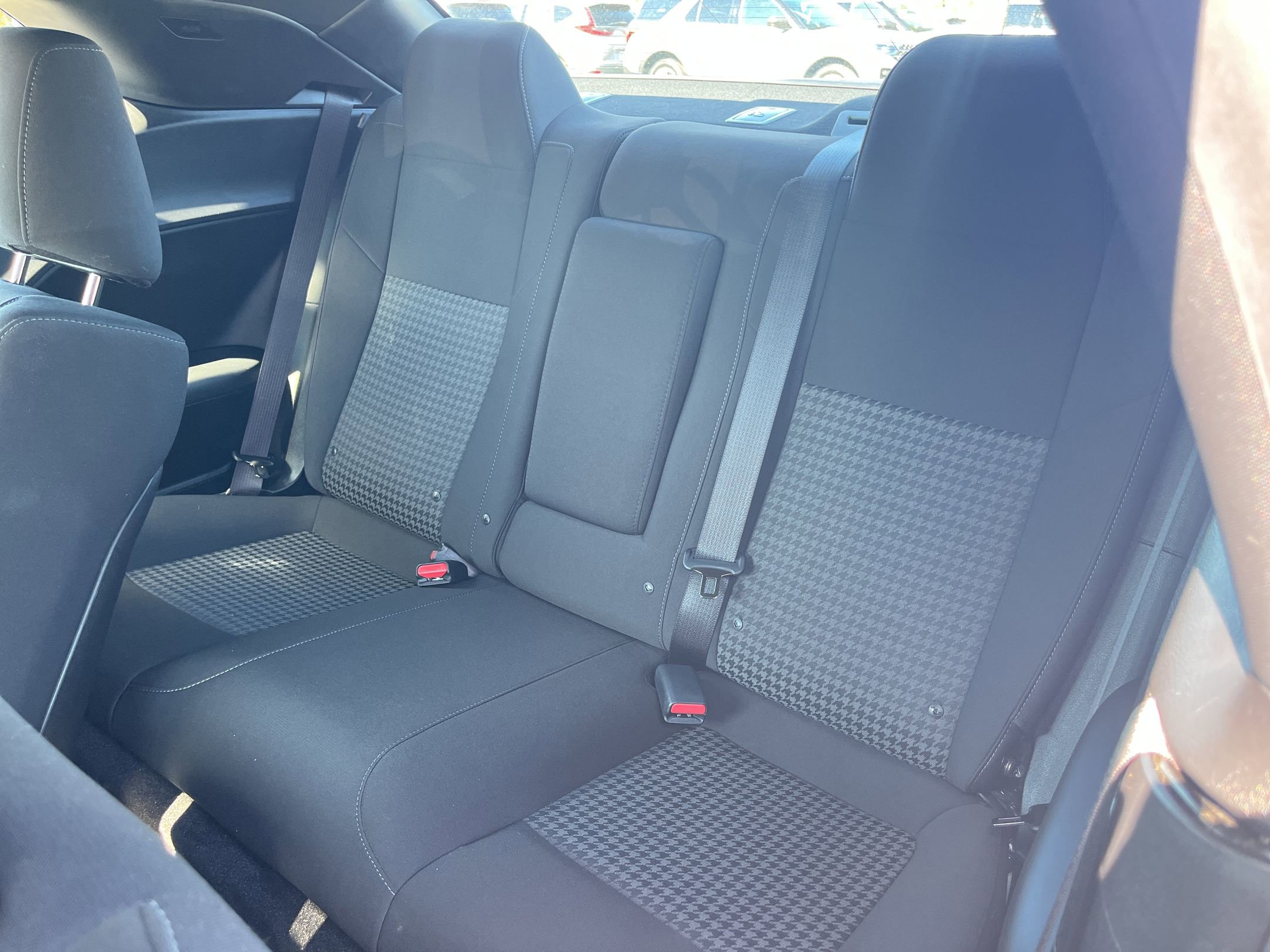 Used 2022 Dodge Challenger R/T w/ Driver Convenience Group RWD image 27