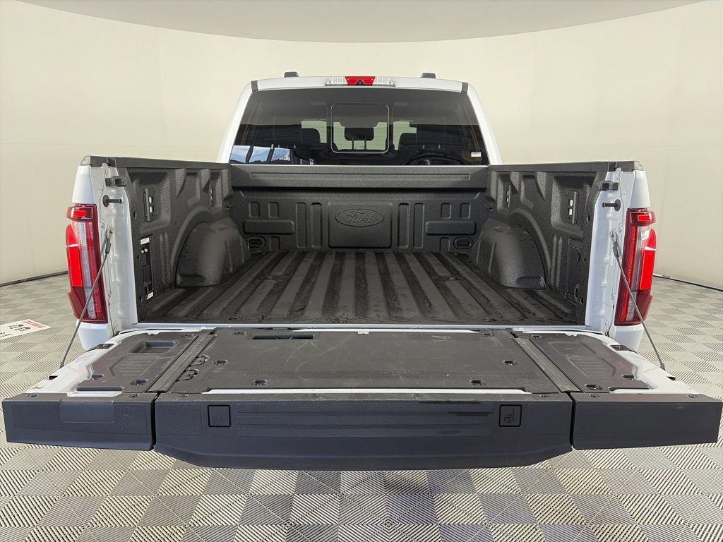 Certified 2025 Ford F150 Platinum w/ Equipment Group 702A High image 29
