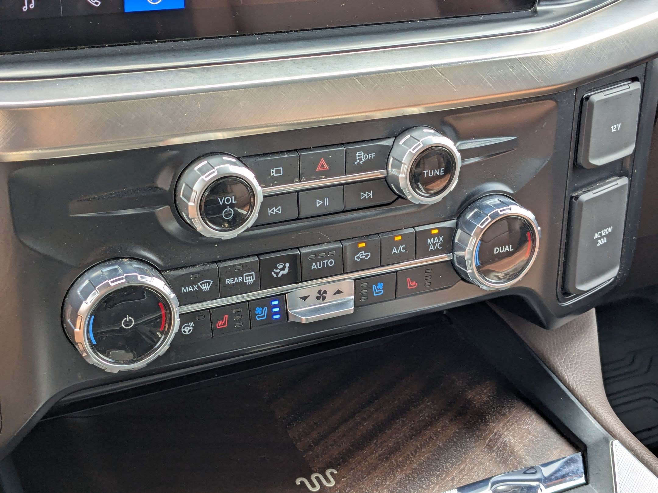Certified 2026 Ford F350 King Ranch AWD/4WD image 27