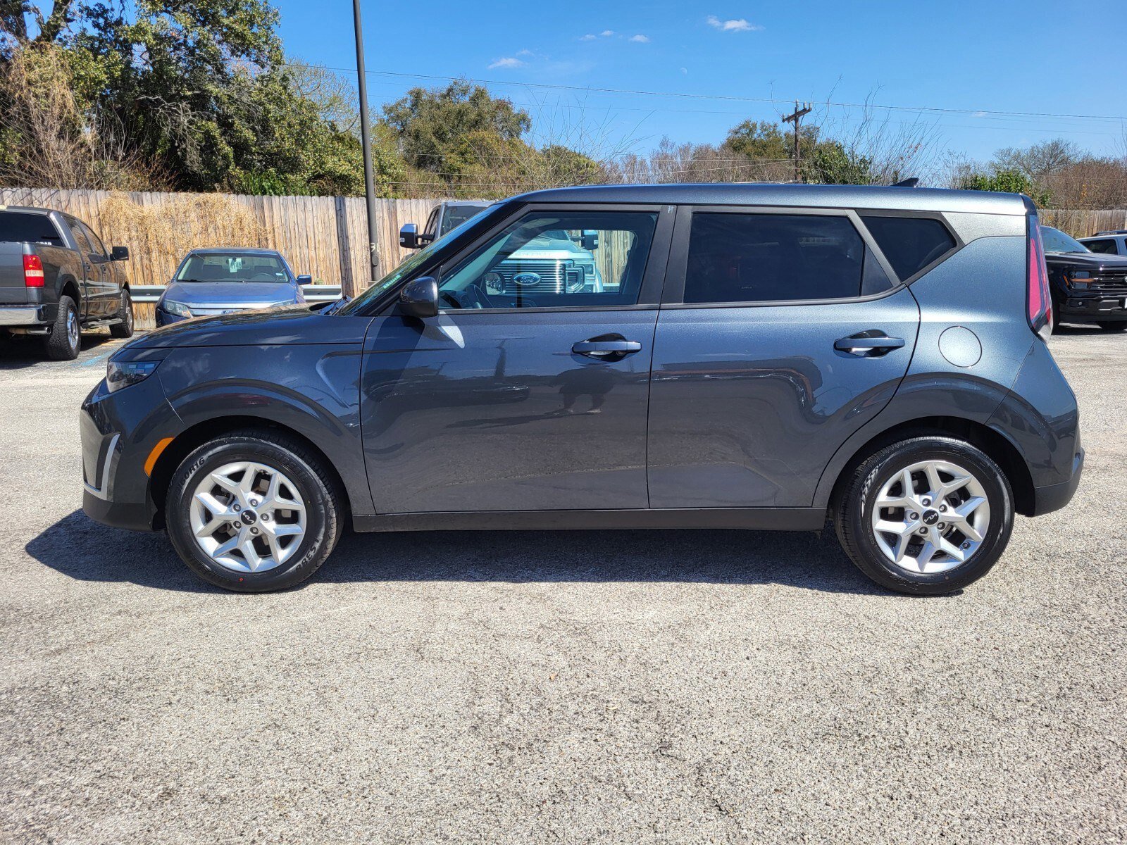 Used 2024 Kia Soul LX w/ Option Group 015 image 6