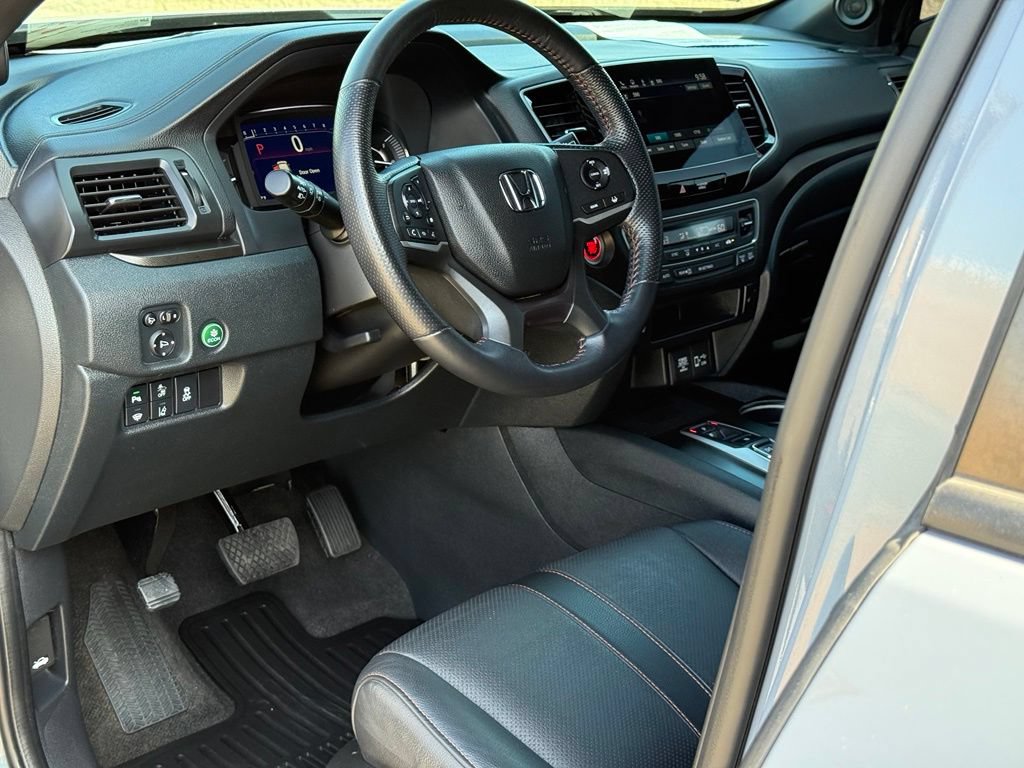 Used 2023 Honda Passport TrailSport image 7