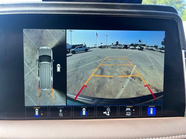 Used 2024 GMC Yukon SLT w/ SLT Luxury Package AWD/4WD image 14