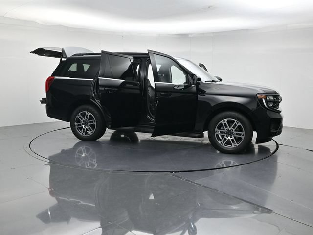 Certified 2025 Ford Expedition Active AWD/4WD image 70