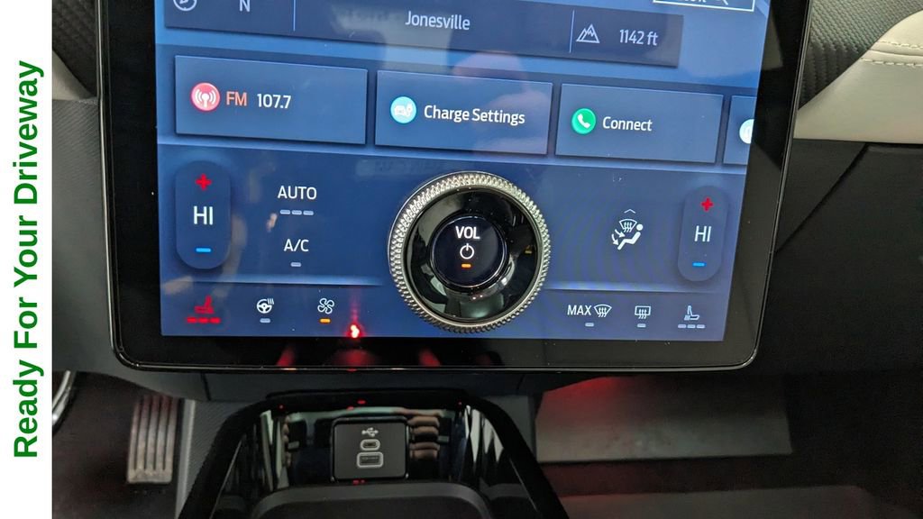 Certified 2025 Ford Mustang Mach-E Premium image 28