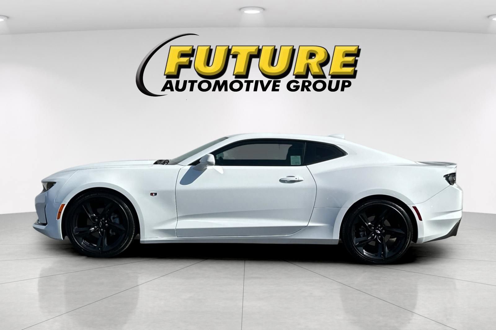 Used 2021 Chevrolet Camaro LT w/ RS Package image 2