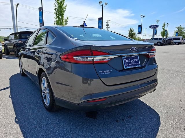 Certified 2017 Ford Fusion SE FWD image 8