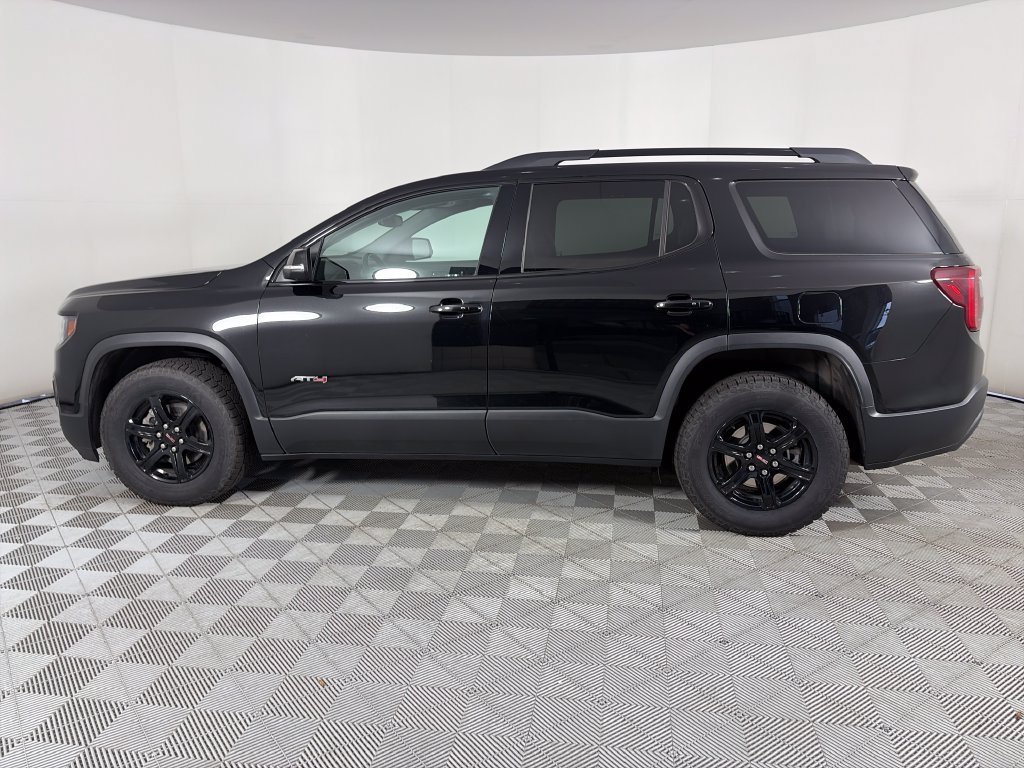 Used 2023 GMC Acadia AT4 w/ Technology Package AWD/4WD image 4