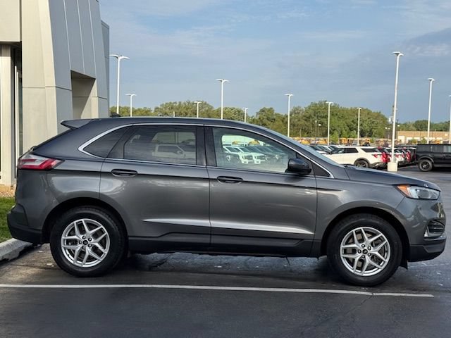 Certified 2023 Ford Edge SEL w/ Convenience Package AWD/4WD image 6