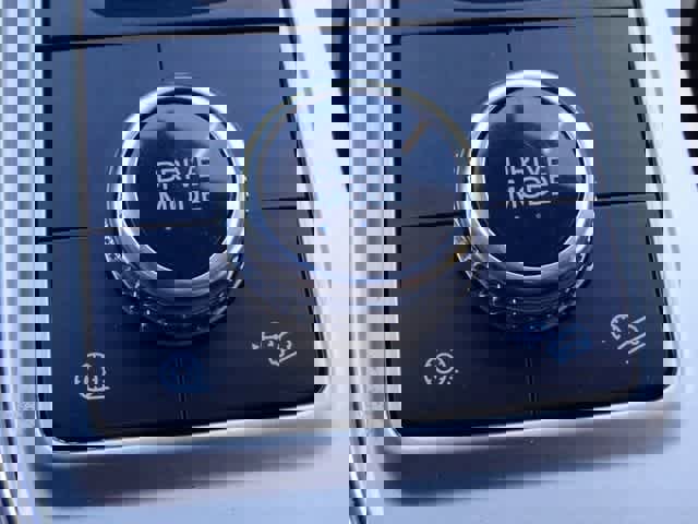 Certified 2022 Ford Explorer XLT w/ Equipment Group 202A image 38