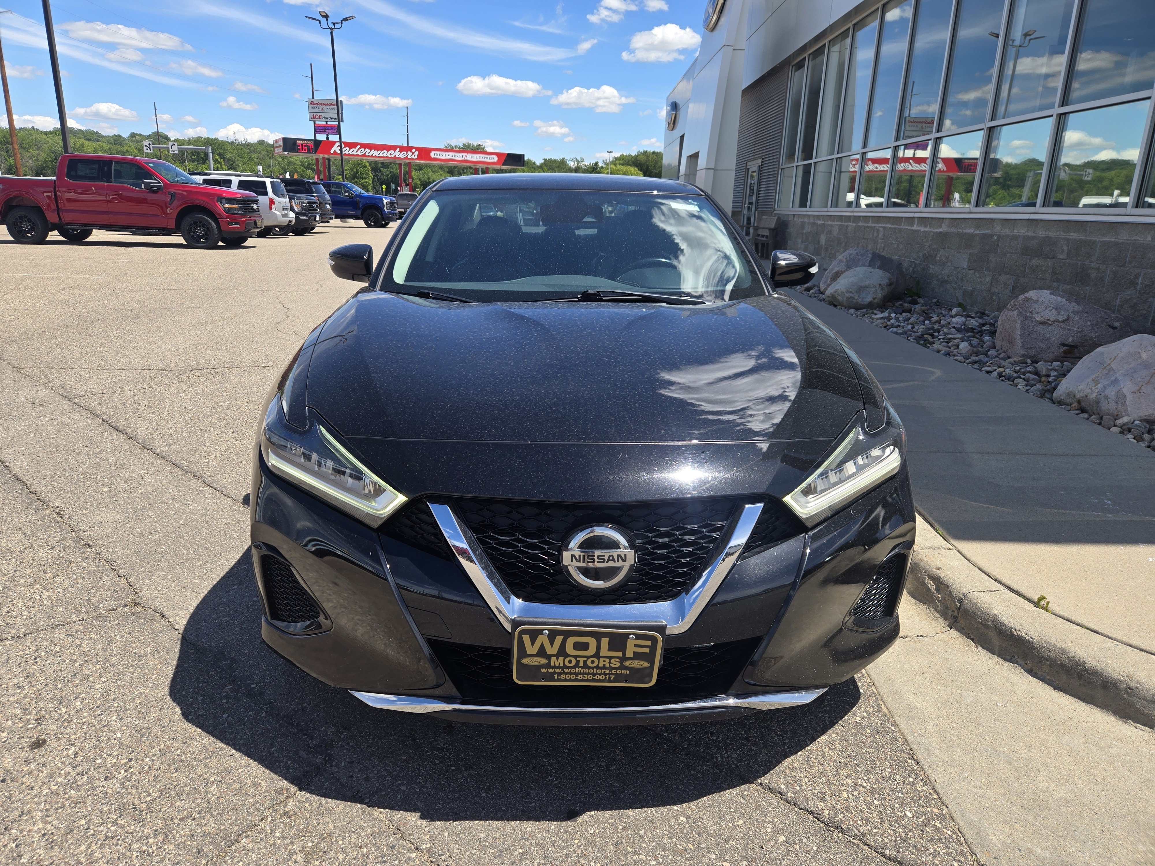 Used 2021 Nissan Maxima 3.5 SV w/ Floor Mat Group FWD image 4
