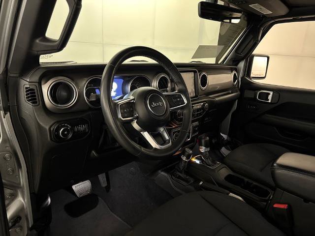 Used 2018 Jeep Wrangler Unlimited Sahara image 9