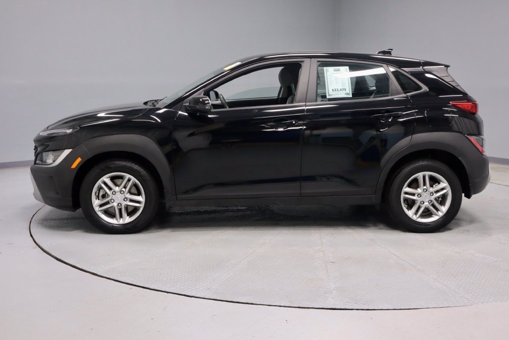 Used 2023 Hyundai Kona SE w/ Cargo Package AWD/4WD image 7