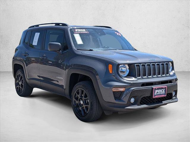 Used 2023 Jeep Renegade Latitude w/ Premium Group AWD/4WD image 3