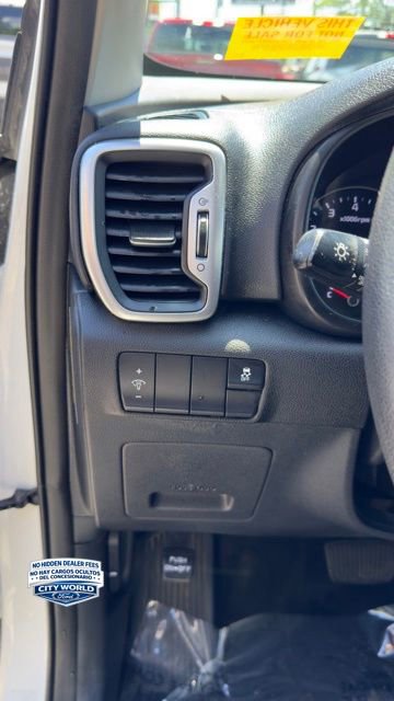 Used 2019 Kia Sportage LX AWD/4WD image 7