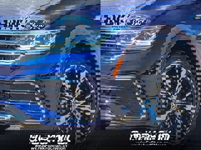 Used 2022 Volkswagen Tiguan SEL R-Line image 3