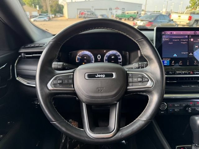 Used 2022 Jeep Compass High Altitude AWD/4WD image 30