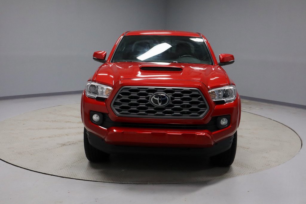 Used 2022 Toyota Tacoma TRD Sport image 8