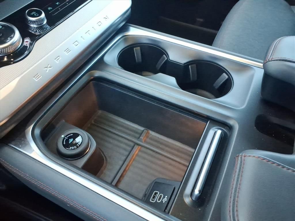 Certified 2025 Ford Expedition Max Active image 13