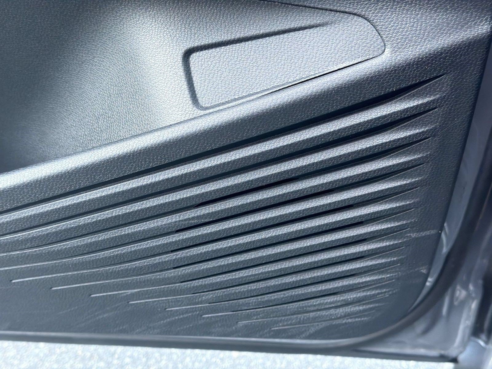 Used 2023 Volkswagen ID.4 Pro RWD image 24