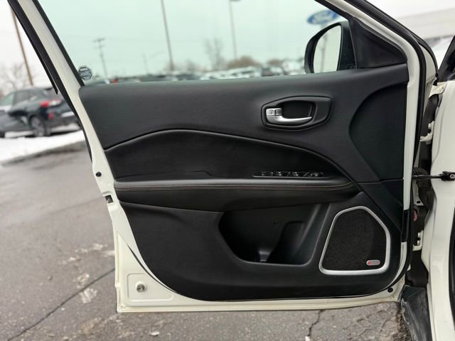 Used 2019 Jeep Compass Limited w/ Safety & Security Group image 17