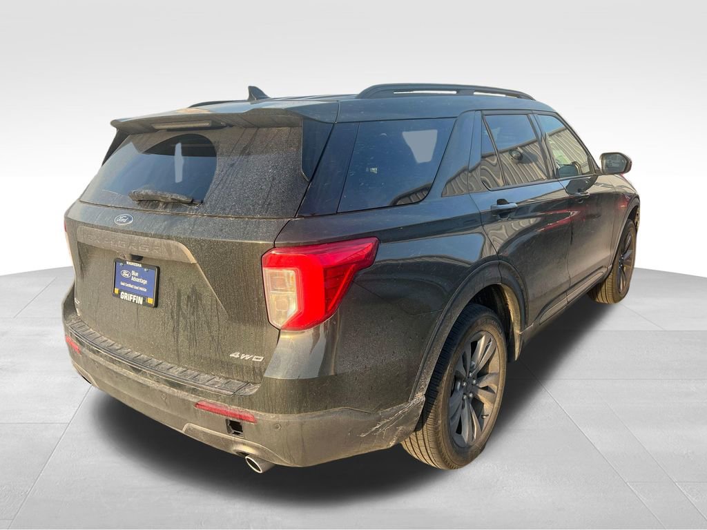 Certified 2023 Ford Explorer XLT w/ Equipment Group 202A AWD/4WD image 4