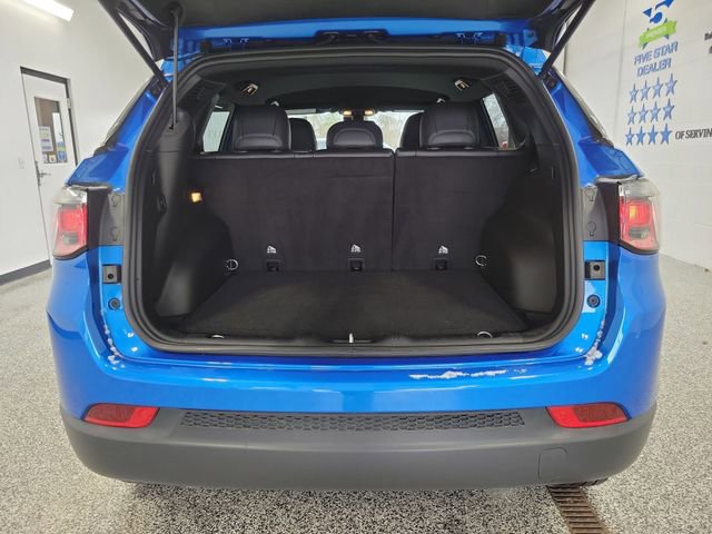 Used 2024 Jeep Compass Latitude w/ Convenience Group image 25