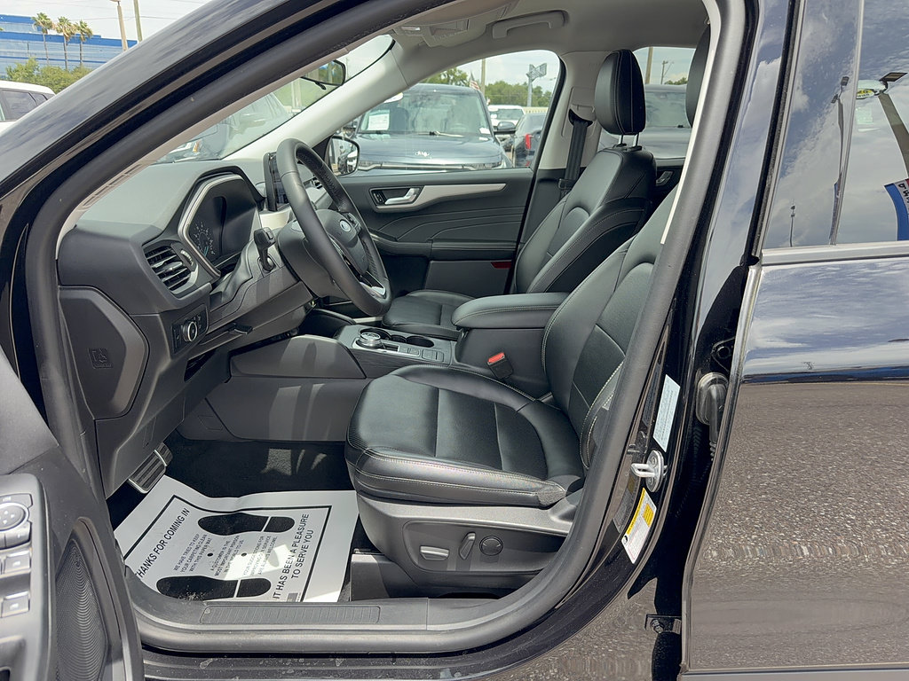 Certified 2022 Ford Escape SEL AWD/4WD image 12