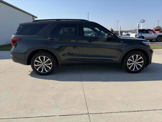 Certified 2023 Ford Explorer ST-Line w/ Class IV Trailer Tow Package image 6