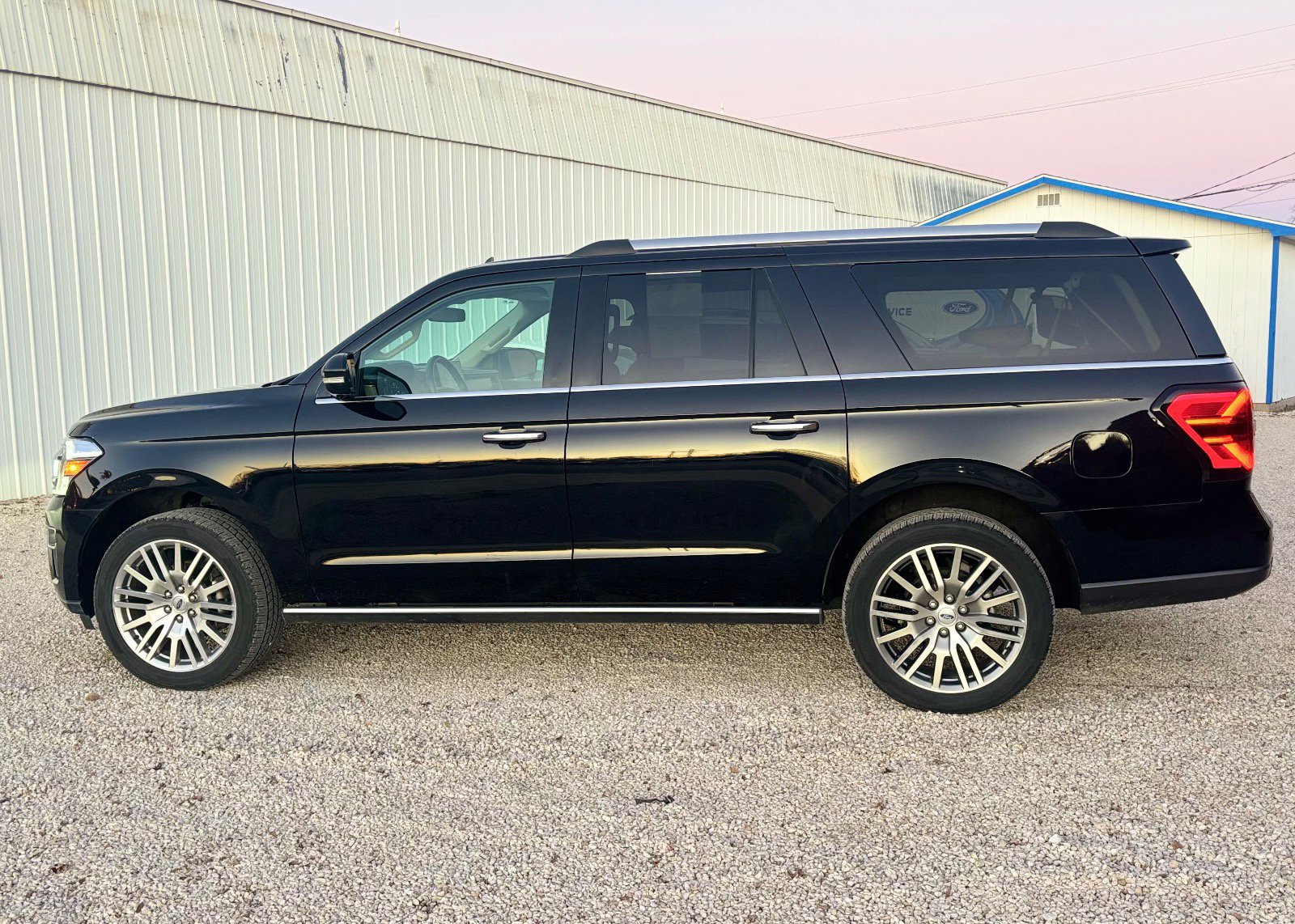 Certified 2024 Ford Expedition Max Limited image 2