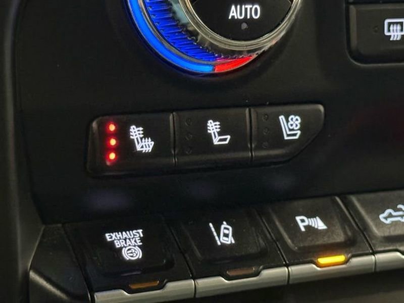 Used 2021 GMC Sierra 3500 Denali w/ Denali Ultimate Package image 31