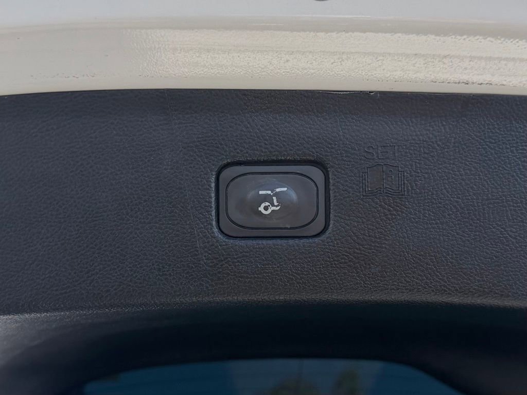 Certified 2021 Ford Edge ST image 10