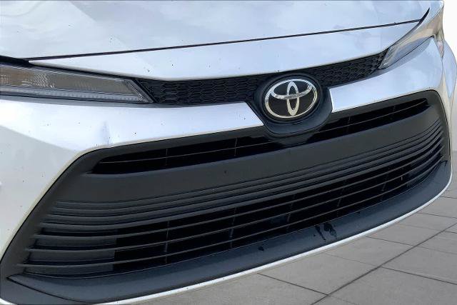 Used 2024 Toyota Corolla LE FWD image 29