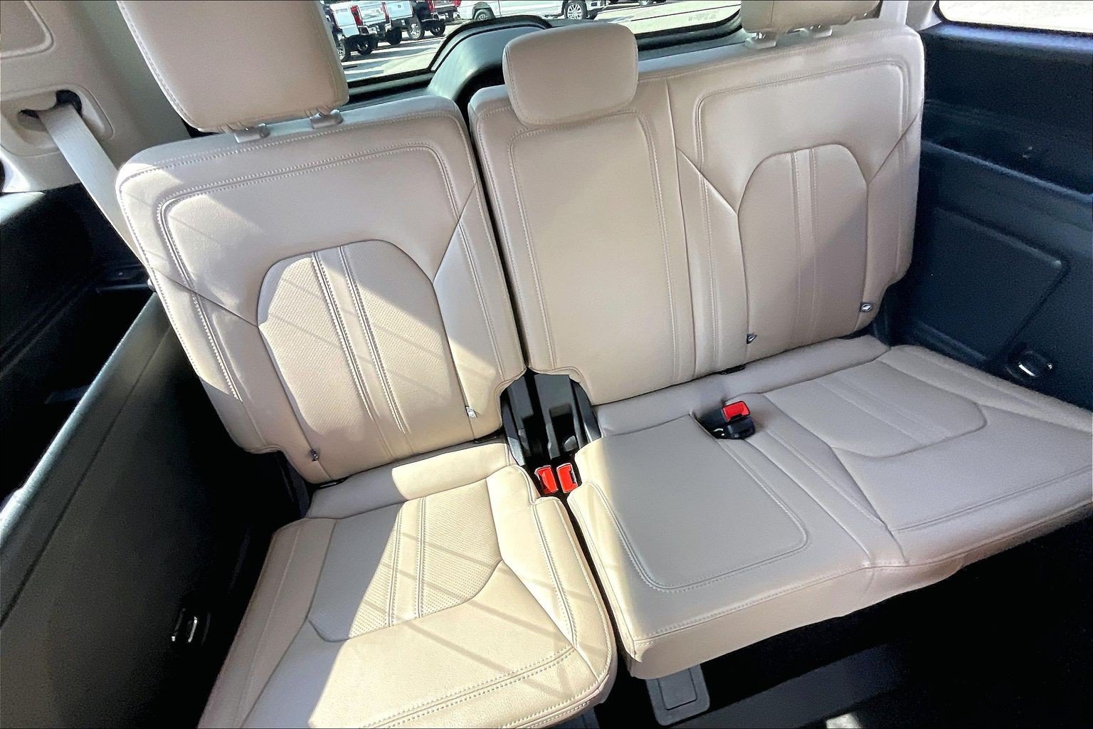 Certified 2023 Ford Expedition Limited AWD/4WD image 27