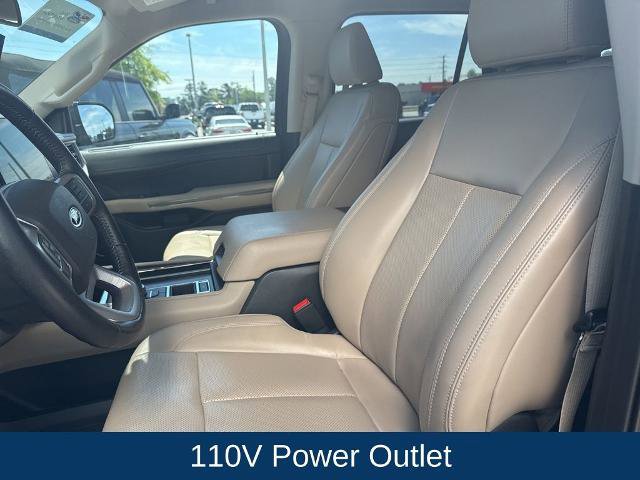 Certified 2023 Ford Expedition XLT image 11