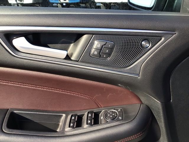 Certified 2022 Ford Edge Titanium w/ Equipment Group 301A AWD/4WD image 21