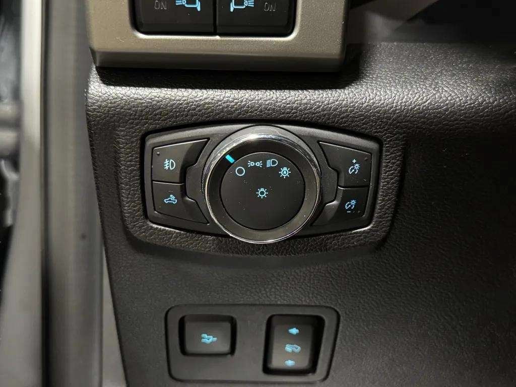 Certified 2021 Ford F250 Lariat w/ Lariat Ultimate Package AWD/4WD image 19