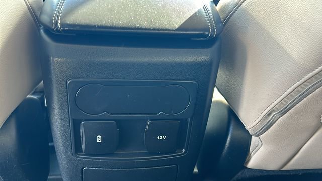 Certified 2022 Ford Explorer Limited w/ Class IV Trailer Tow Package image 18