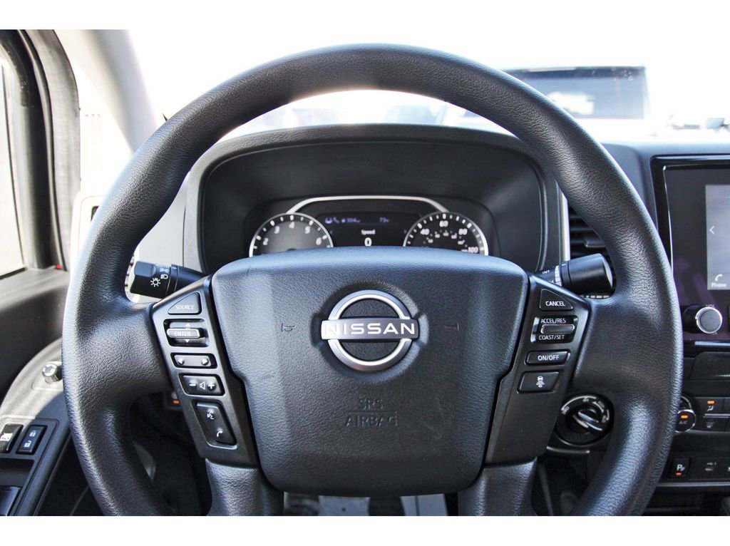 Used 2022 Nissan Frontier SV w/ Technology Package image 16