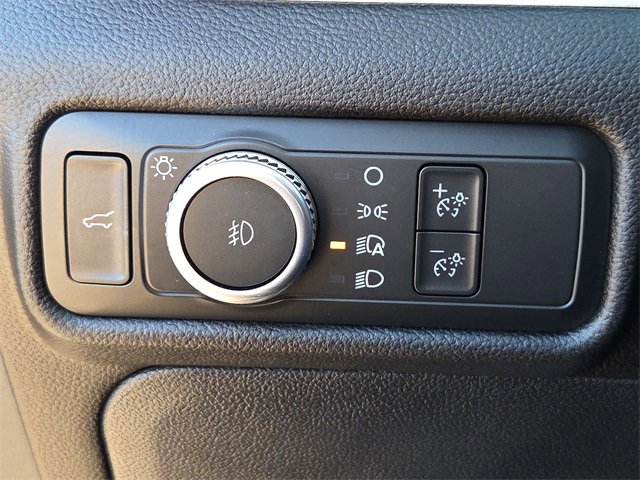 Certified 2022 Ford Explorer XLT w/ Equipment Group 202A image 26