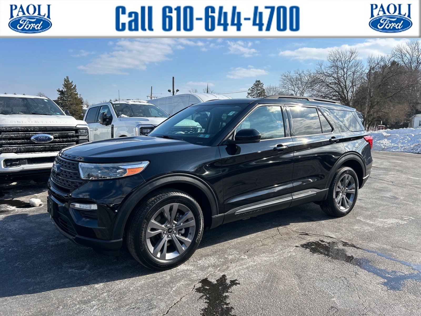 Certified 2022 Ford Explorer XLT w/ Equipment Group 202A image 1