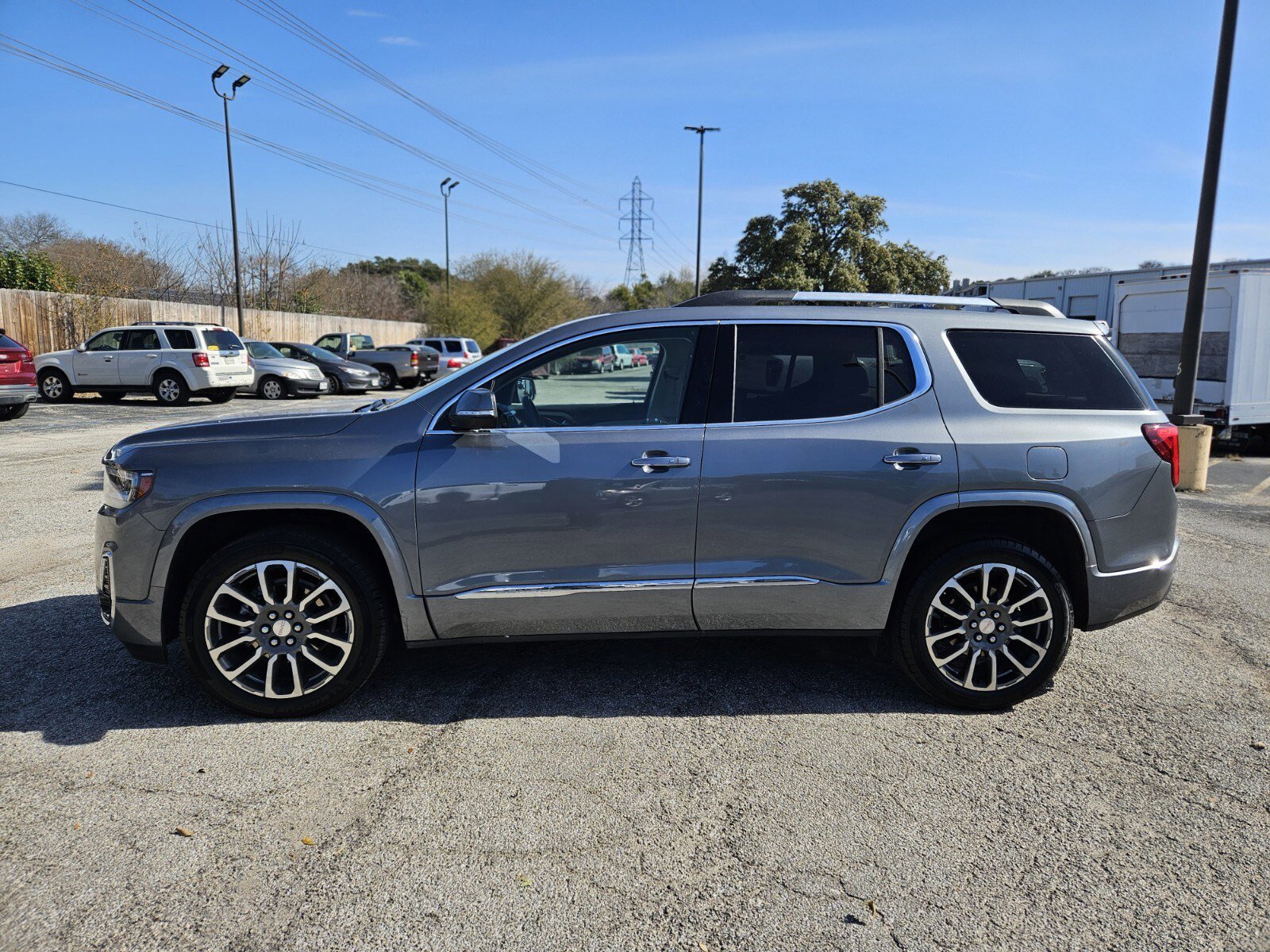 Used 2022 GMC Acadia Denali w/ Denali Technology Package image 6