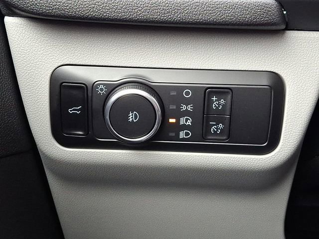 Certified 2023 Ford Escape Platinum w/ Premium Technology Package image 28