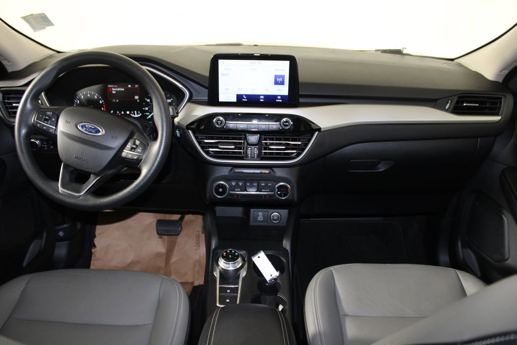 Certified 2020 Ford Escape SE image 12